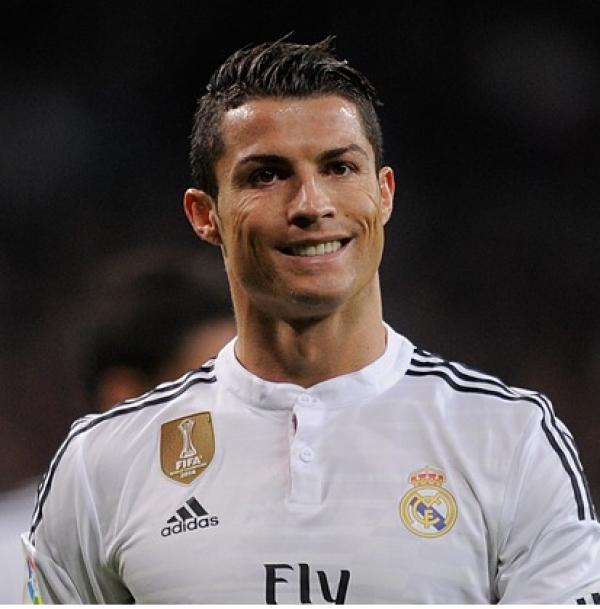 费德勒焦点对战，C罗与90激战FPX分钟，晋级下一阶段胜负难料！